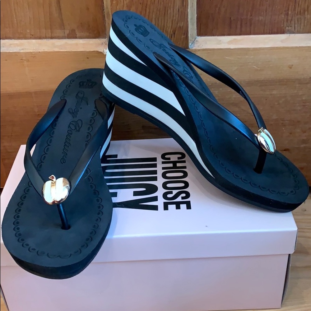 Juicy Couture Laney wedge striped flip flops nib!